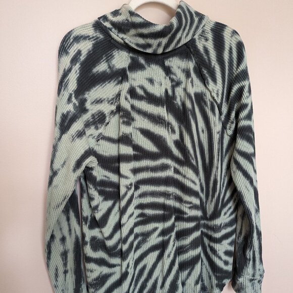 Wonderly mint green and black tie dye waffle knit cowl neck long sleeve XL EUC - Picture 3 of 10